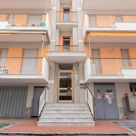Via Bologna Tranquillo E Comodo A 400m Dal Mare. Apartment *