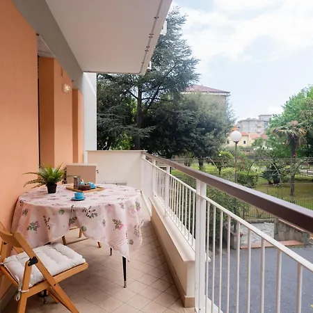Via Bologna Tranquillo E Comodo A 400m Dal Mare. Apartment *